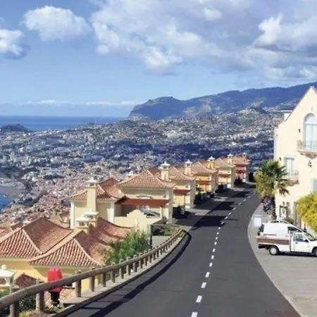 Elegante Ferienwohnung Mit Gemeinschaftspool Und Wellnessbereich - A87699 * Funchal (Madeira)