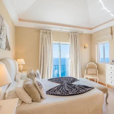 Elegante Ferienwohnung Mit Gemeinschaftspool Und Wellnessbereich - A87699 Apartment *