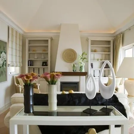 Apartment Elegante Ferienwohnung Mit Gemeinschaftspool Und Wellnessbereich - A87699 *